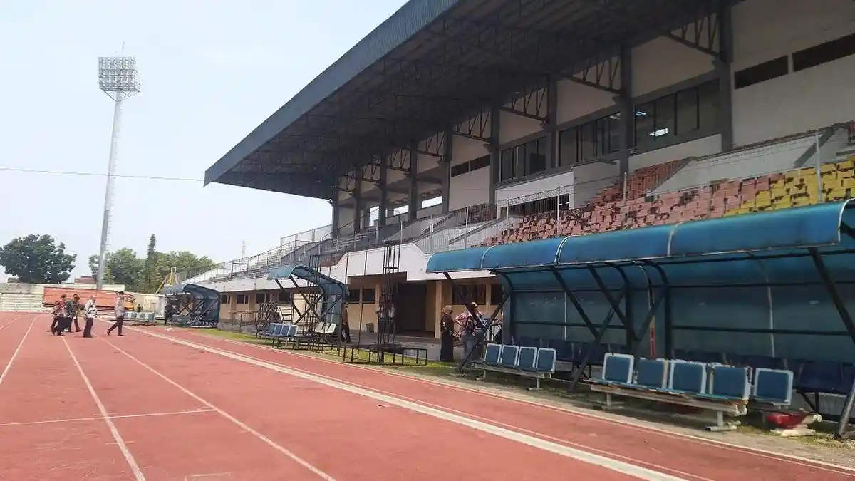 Pemkab Kendal Tancap Gas Perbaiki Stadion pada Agustus, Ircham: Pemulihan Rumput Butuh 3 Pekan