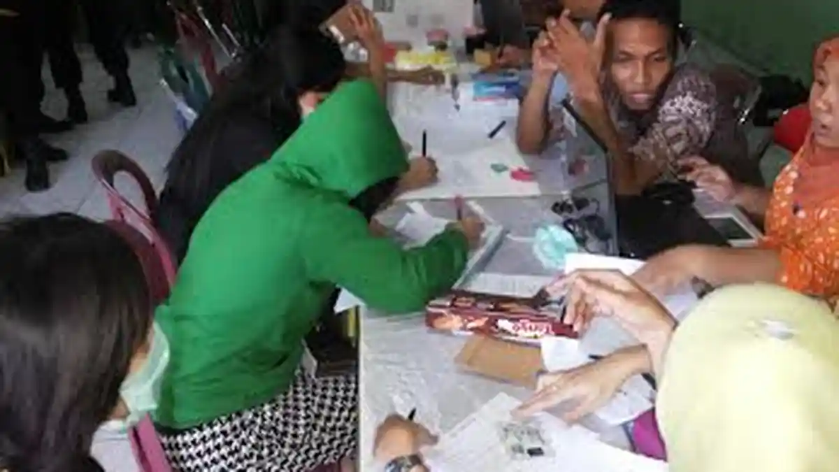 Sebagian PSK Dolly Mulai Ambil Kompensasi