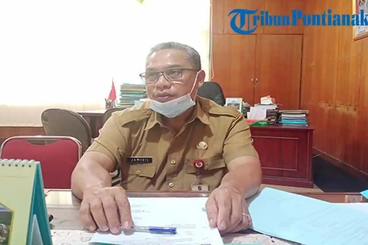 Tenaga Kesehatan Siaga di Pos Pelayanan dan Pengamanan Mudik Lebaran Idul Fitri Polres Mempawah