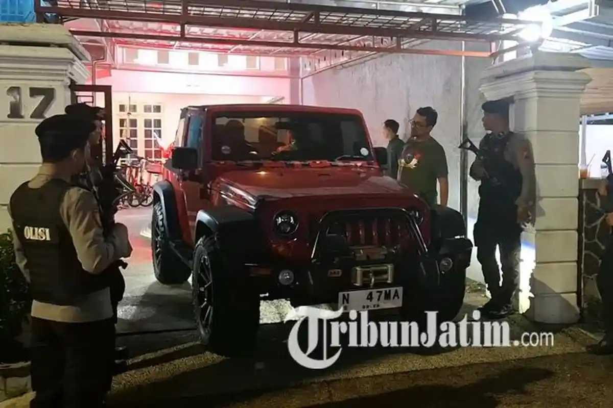 KPK Obok-obok Rumah Yunus Mahatma di Madiun, Sita Dua Mobil Mewah hingga Puluhan Sepeda Kayuh