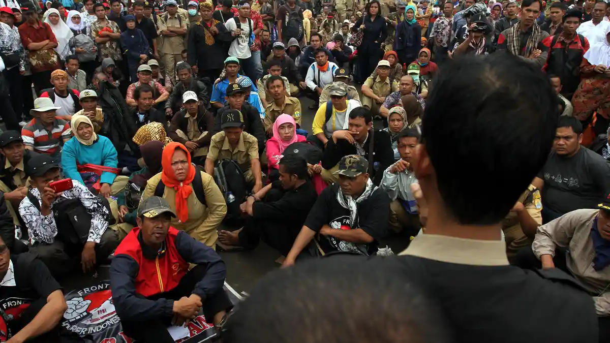 Golkar Dorong Pengangkatan Tenaga Honorer Jadi PNS