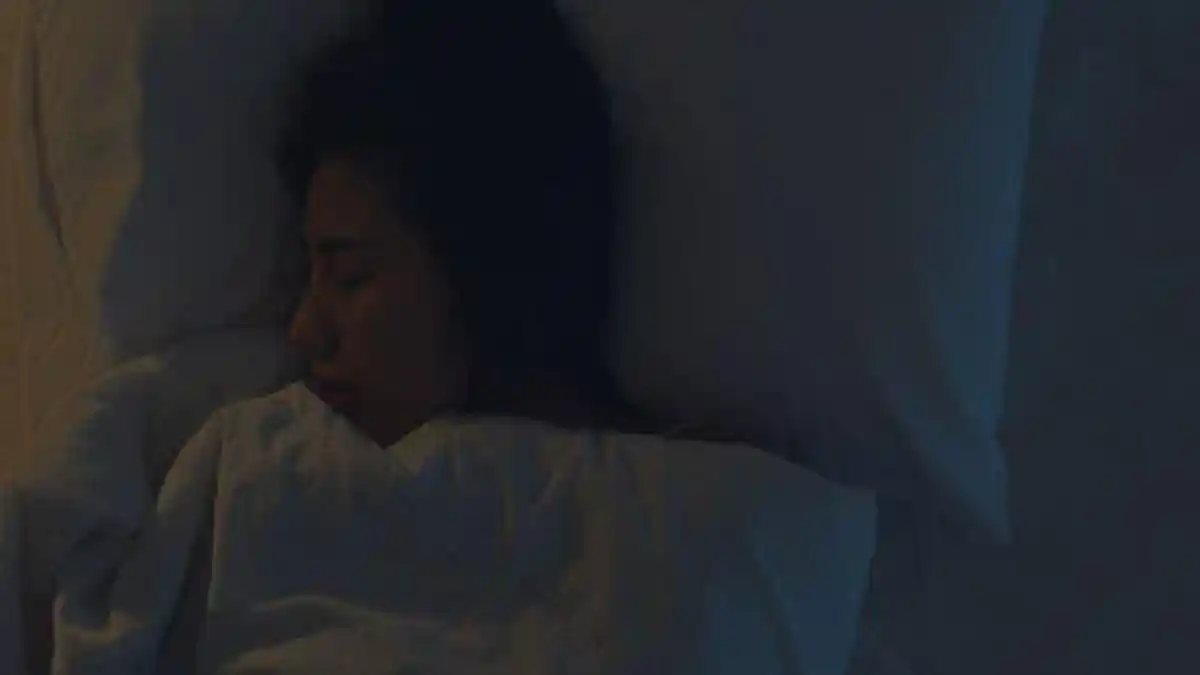 5 Manfaat Tidur dengan Lampu Mati, Bantu Cegah Insomnia hingga Turunkan Tekanan Darah
