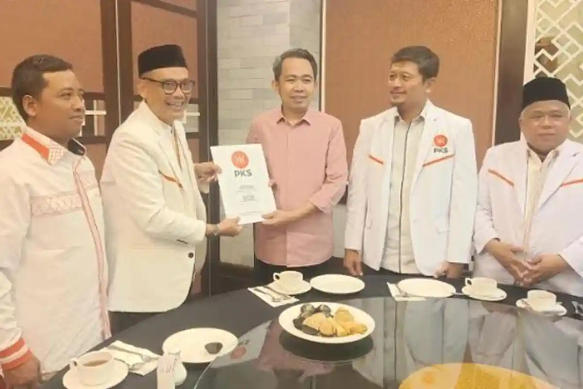 PKS Kasih Rekom Bacabup Pilkada Jember 2024 kepada Gus Fawait