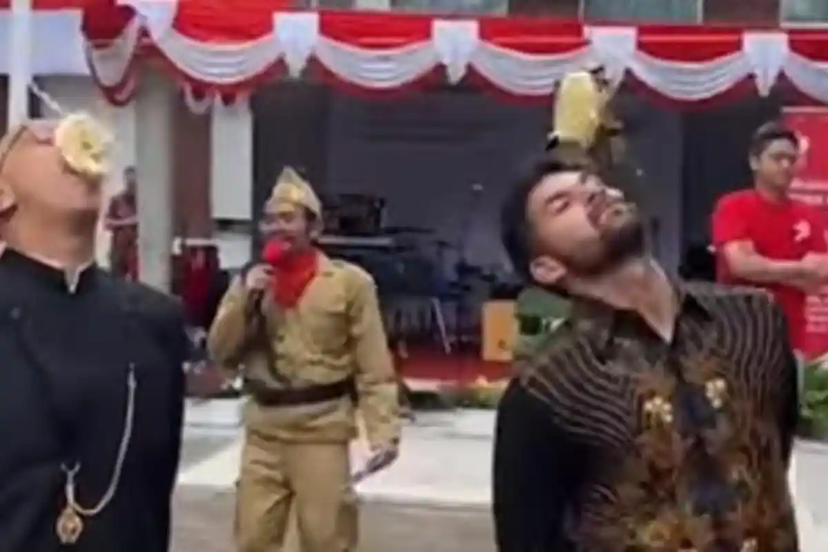 Sandy Walsh Lomba Makan Kerupuk di KBRI, Kunyah Kerupuk Cepat-cepat Biar Menang