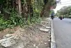 Pedestrian-di-Paledang-Rusak-Parah.jpg