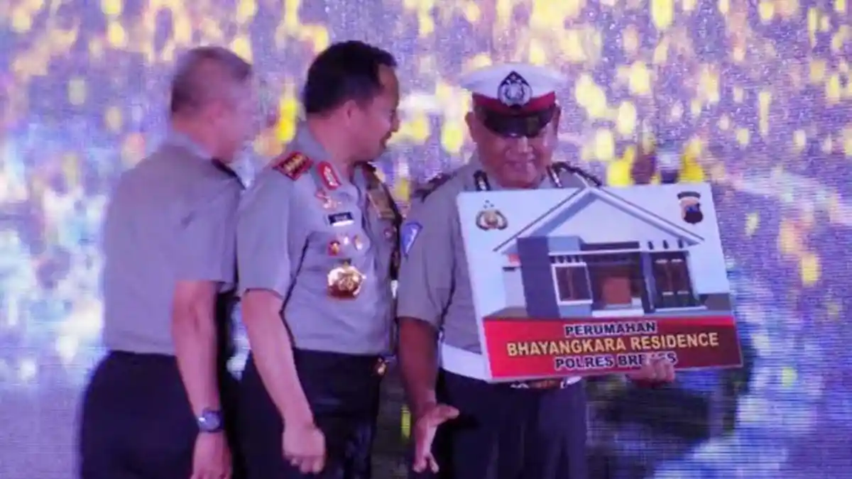 Aiptu Agus Semringah, Polisi yang 'Ngontel' ke Kantor Itu Kini Miliki Rumah