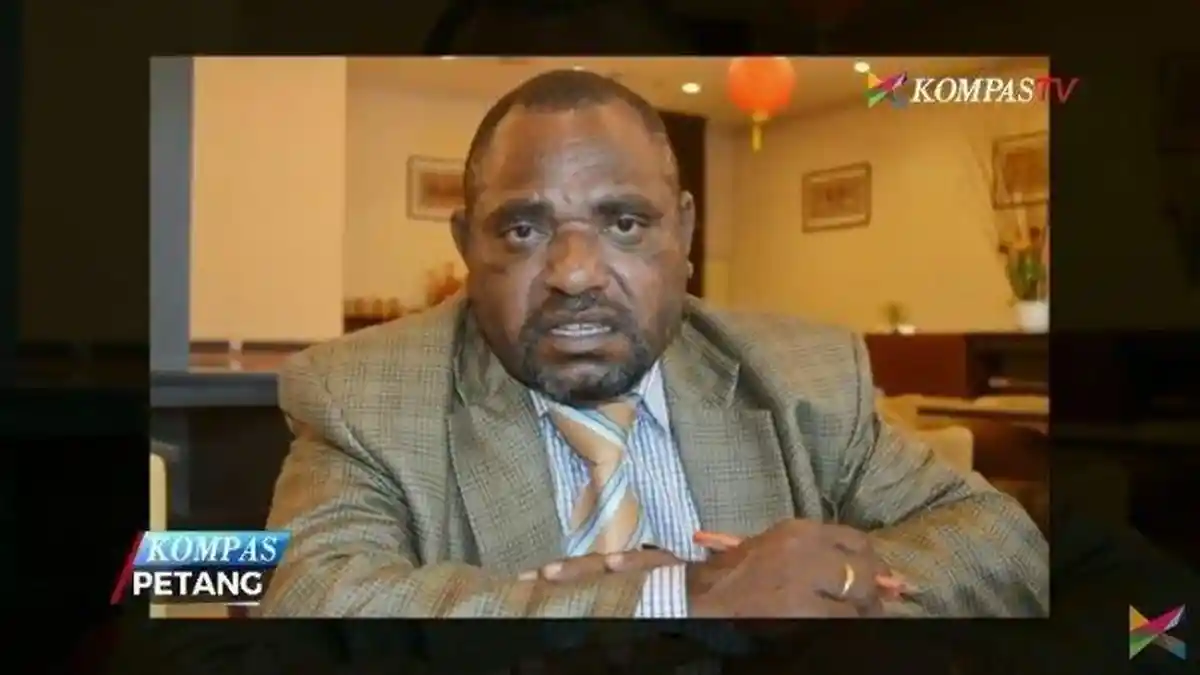 Viral Video Anggota DPR Asal Papua, Jimmy Ijie Menangis Terisak di Rapat Paripurna, Ini Penyebabnya