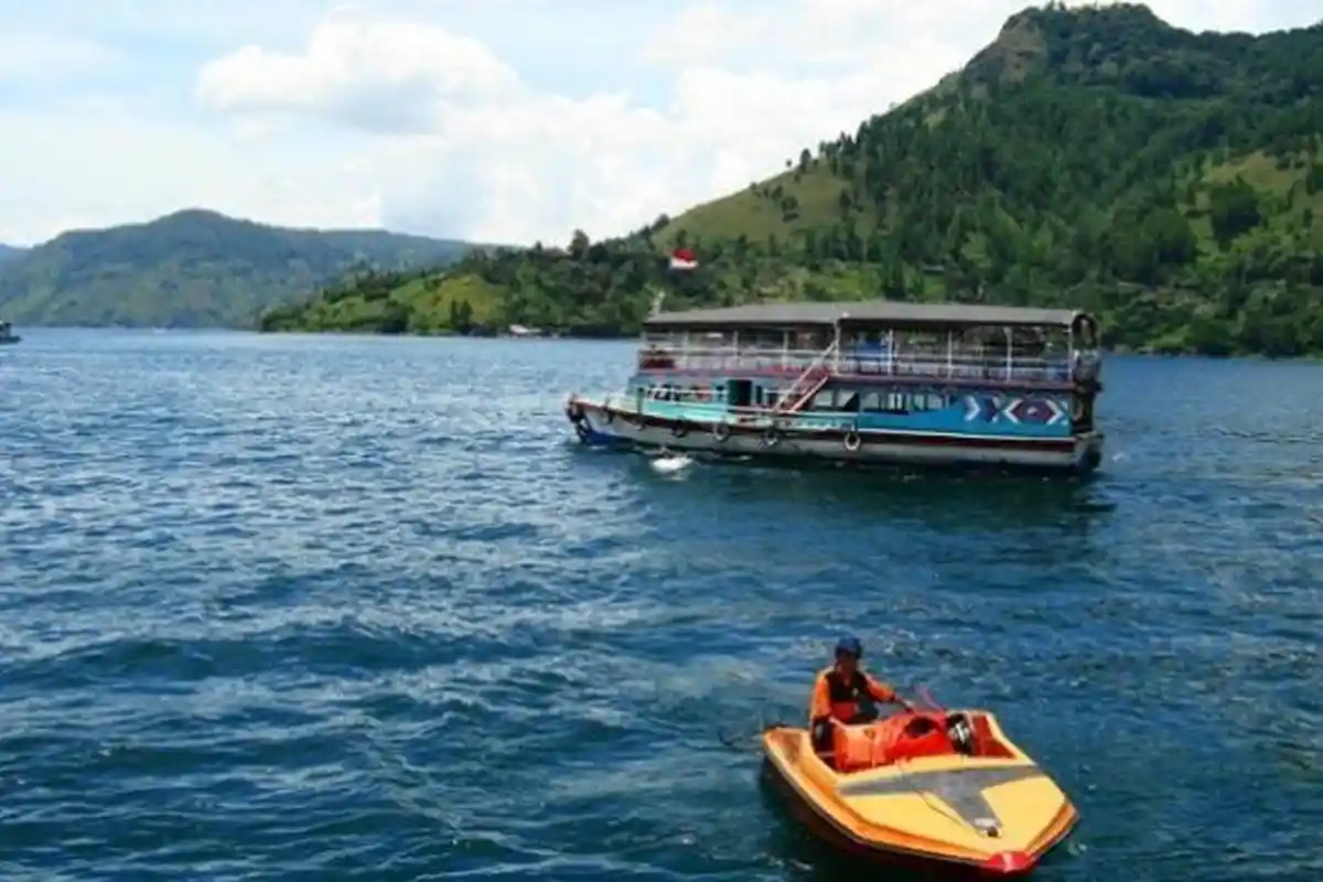 Luhut Tunjuk Perusahaan Asing Bernama Mister Loo untuk Ngurus 25 WC Umum di Kawasan Danau Toba