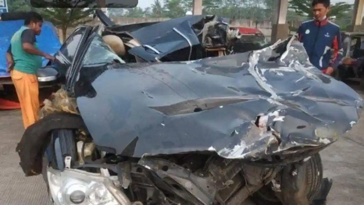 Kecelakaan Maut, Pebulutangkis dan Ibunya Meninggal, Mobil Camry Tabrak Truk