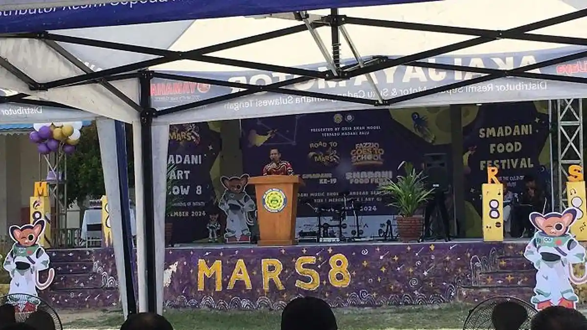HUT ke-19, Plt Kepala SMAN Model Terpadu Madani Apresiasi Panitia MARS 8