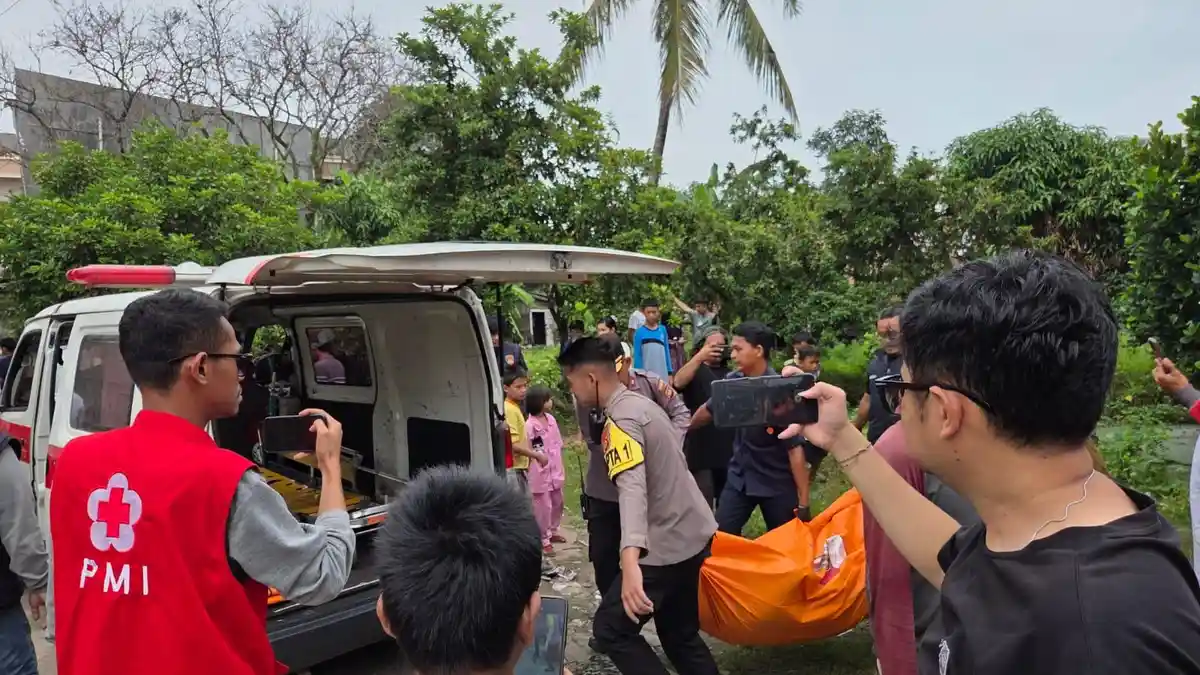 Breaking News: Sesosok Mayat Pria Ditemukan di Rawa-rawa Lorong Anggrek Panca Usaha Kertapati