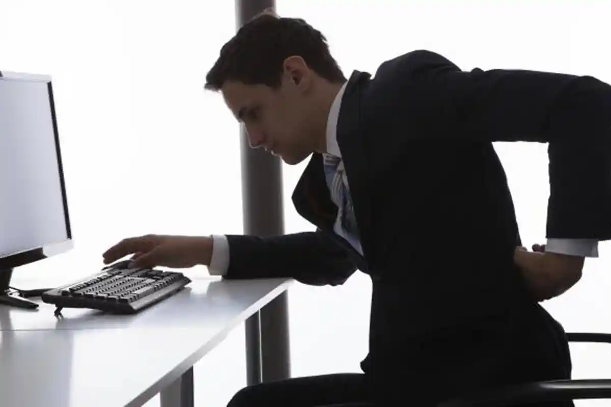 Ini 5 Tips Kesehatan Bagi Anda yang Kerjanya Sering Duduk Dikantor