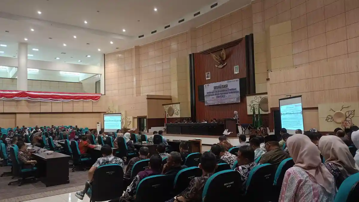 KPK RI Kumpulkan Camat Hingga Kades dan OPD di Ruang Rapat DPRD Tasikmalaya