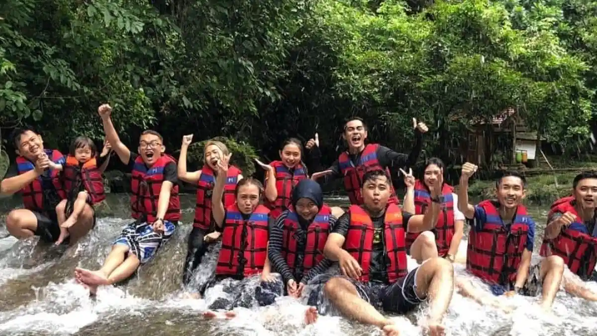 Body Rafting di Sungai Citumang, Wisata Pangandaran yang Menantang!