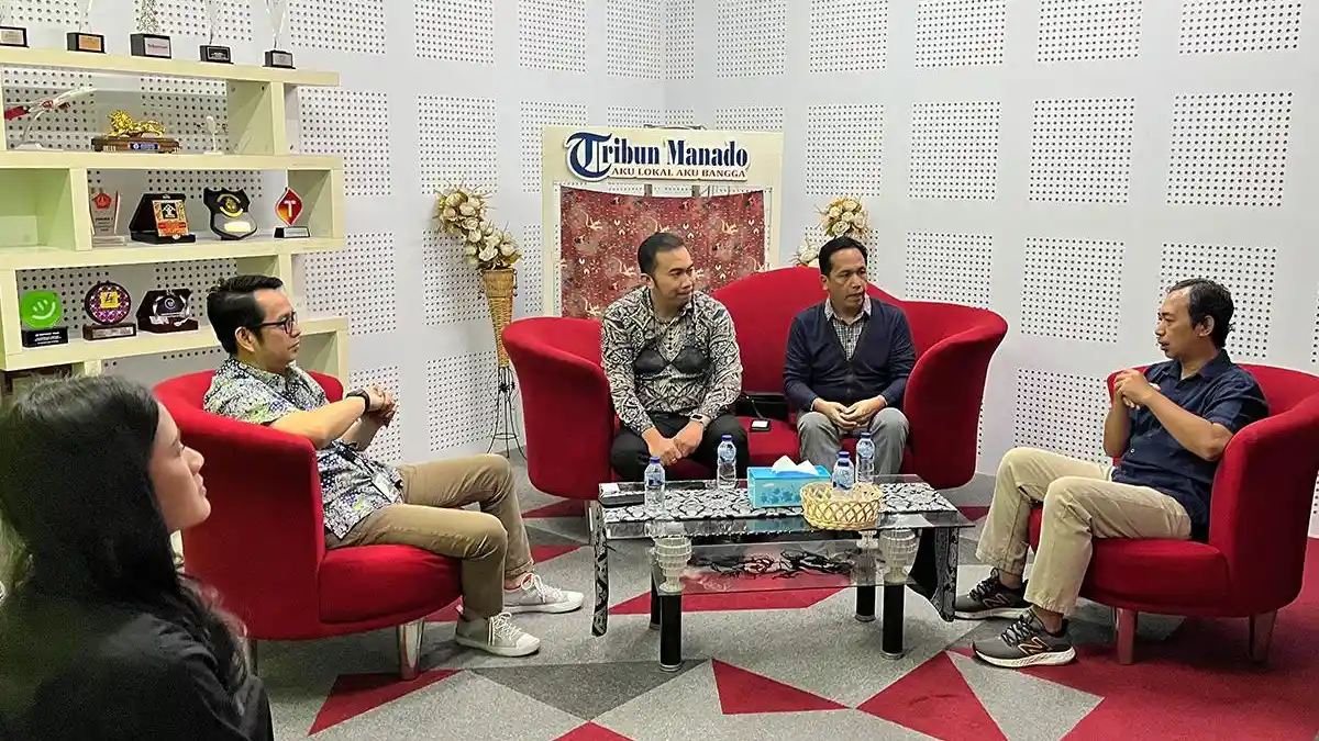 Pimpinan BPJS Kesehatan Silaturahmi di Kantor Tribun Manado