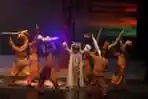 Pagelaran Opera Ular Putih Teater Koma