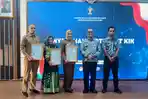 PENYERAHAN-SERTIFIKAT123489.jpg