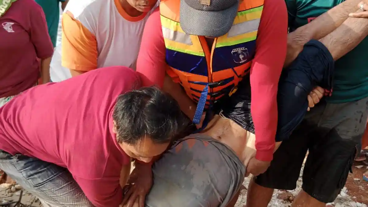 Lansia Penjaring Ikan di Pantai Bandengan Jepara Tewas Terseret Arus