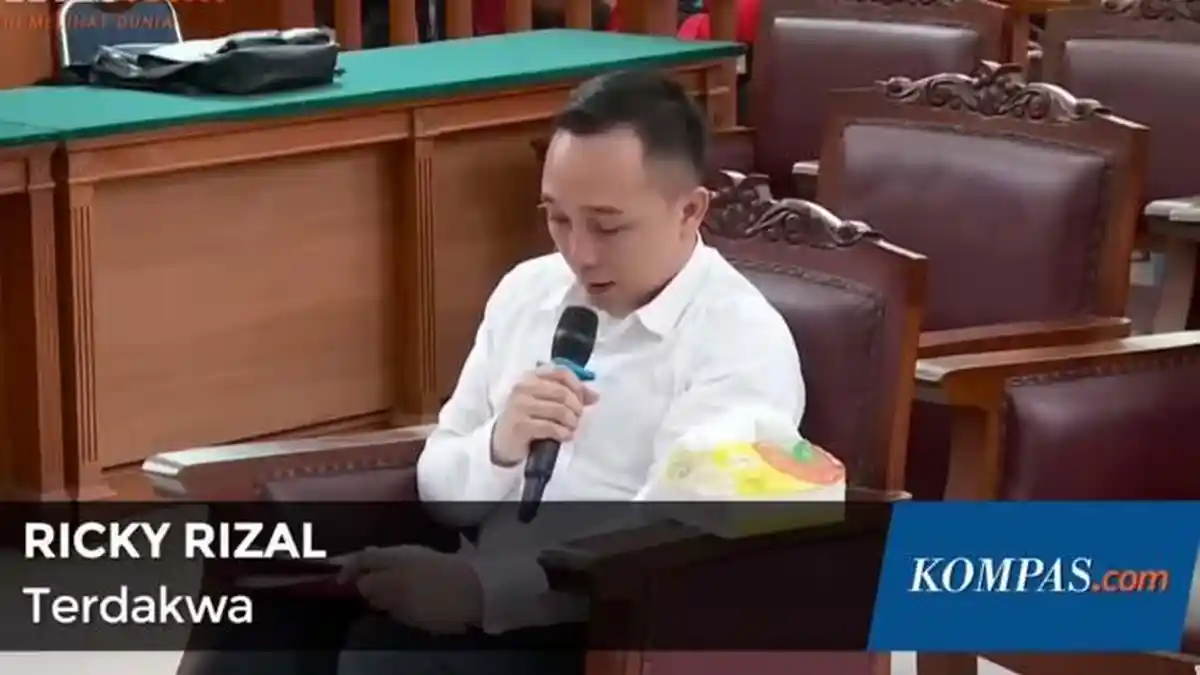 Lebih Ringan dari Kuat Maruf, Ricky Rizal Divonis Penjara 13 Tahun ...