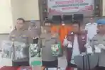 Kapolres-Langsa-memperlihatkan-barang-bukti-sabu-dan-ganja.jpg