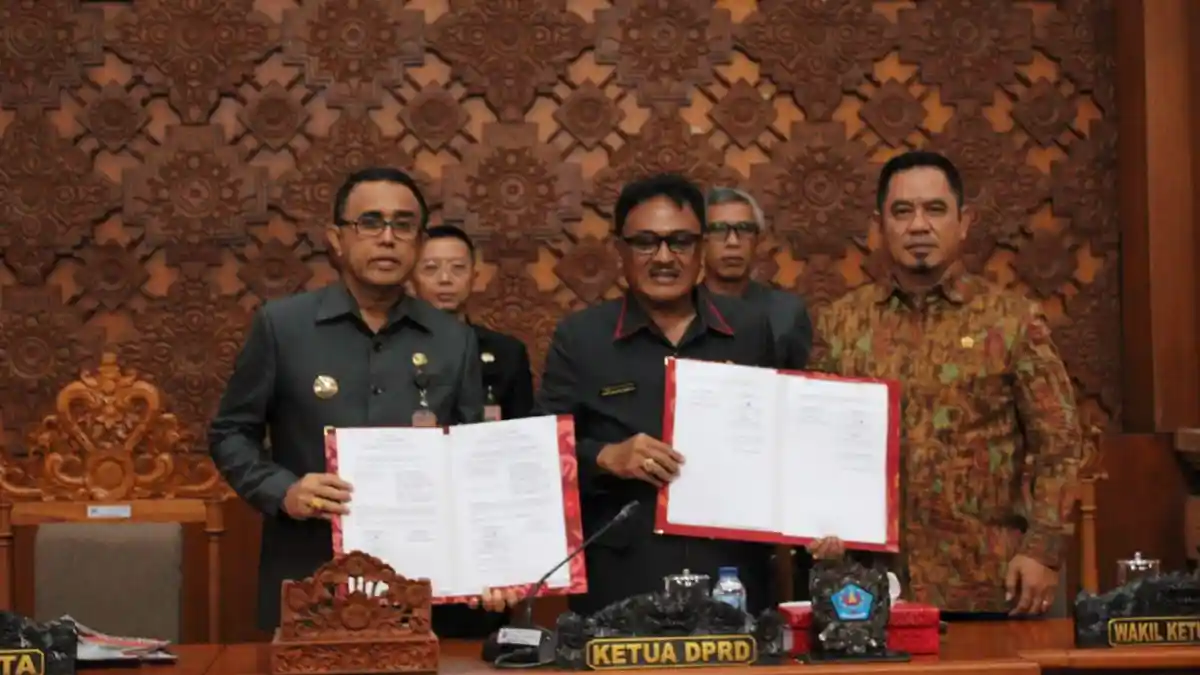Penutupan Sidang Paripurna DPRD Kota Denpasar, Seluruh Fraksi Setujui Penetapan 4 Ranperda
