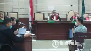 Sidang-lanjutan-mantan-Bupati-Sidoarjo-dua-periode-Saiful-Ilah-terdakwa-dugaan-kasus-gratifikasi.jpg