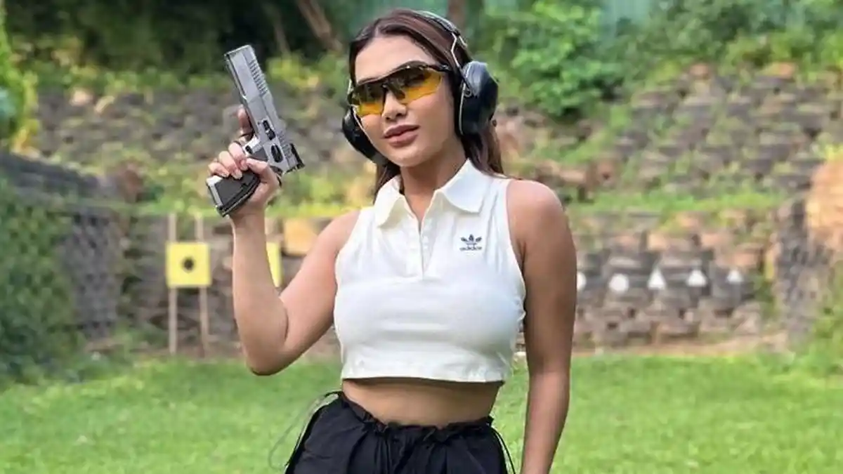 Janita Gabriella Ketagihan Olahraga Menembak