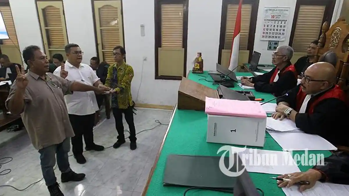 Berita Foto: Topan Ginting Berikan Kesaksian Terkait Dugaan Kasus Suap Proyek Jalan di Sipiongot - 02102025_KETERANGAN_TOPAN_KASUS_SUAP_PROYEK_JALAN_DANIL_SIREGAR__2_JPG.jpg