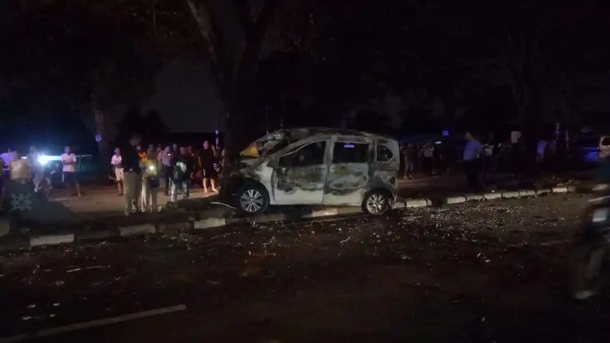 Kronologi Pengendara Tewas dalam Mobil Terbakar Akibat Kecelakaan Tunggal di Medan