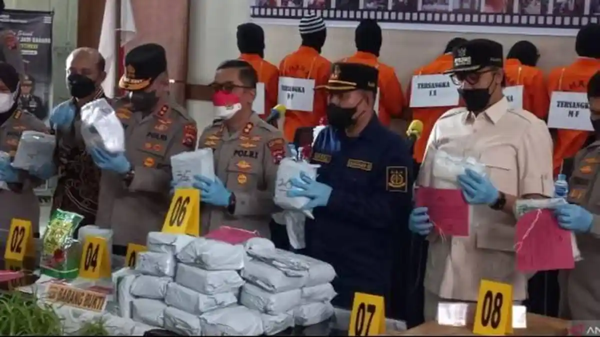 Polres Bukittinggi Gagalkan Peredaran Sabu 41,4 Kg, 8 Pengedar Terancam Hukuman Mati