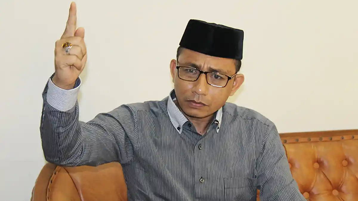 Haji Uma Minta Pemerintah Aceh Tempel Stiker 'Mobil Dinas Pemerintah Aceh' di Semua Mobil Dinas