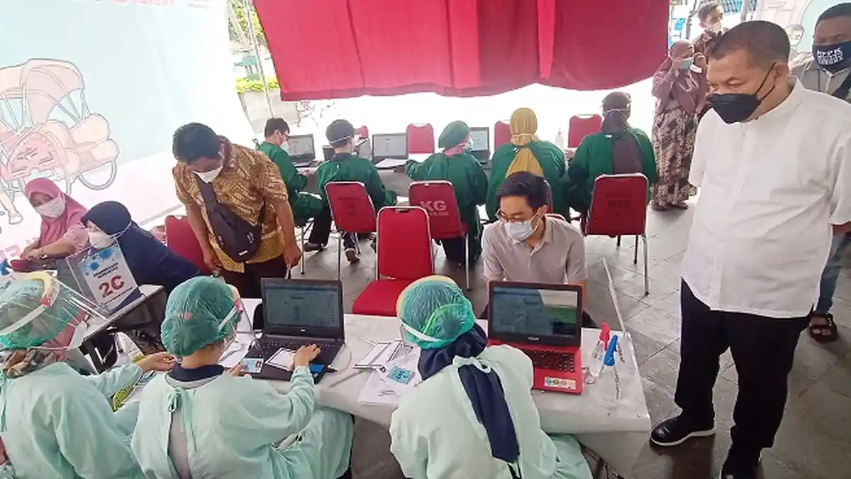 Ini Pesan Satgas Covid 19 Kepada Masyarakat yang Telah Divaksin : Tetap Jaga Protokol