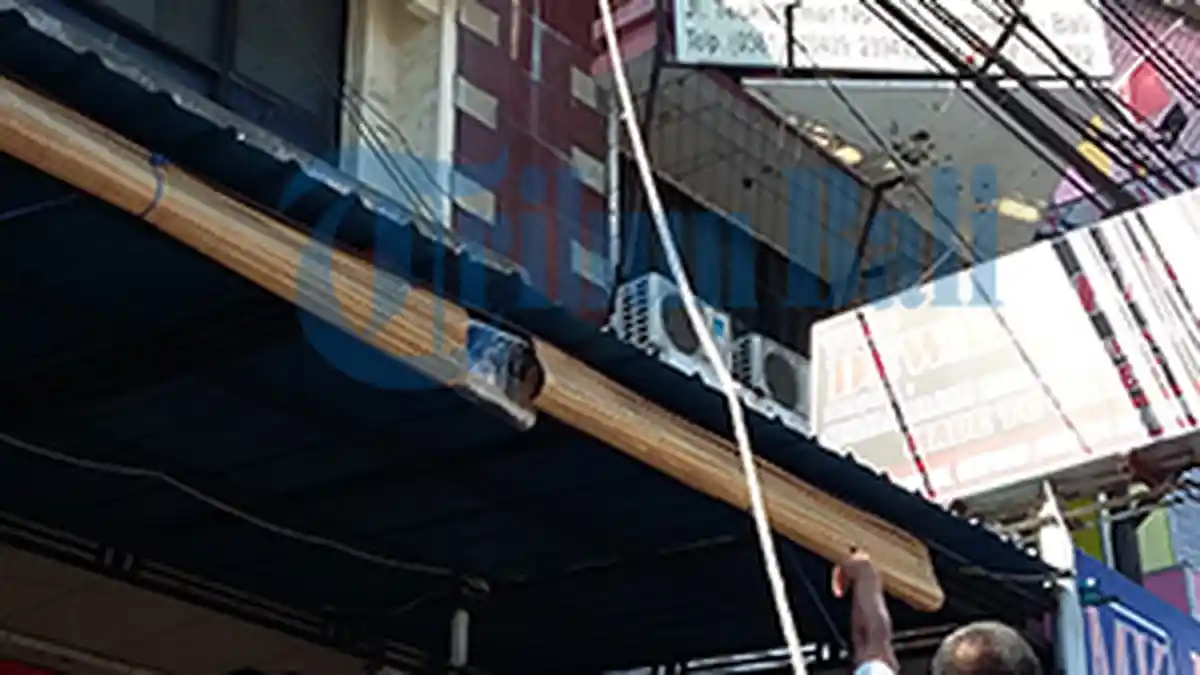 Sejak Maret, Ratusan Billboard Diturunkan Paksa Satpol PP Kota Denpasar