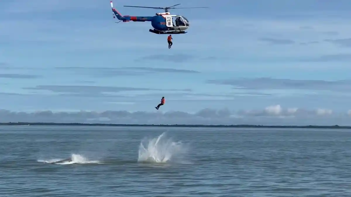 Antisipasi Kecelakaan di Laut, Personel Ditpolairud dan Basarnas ...