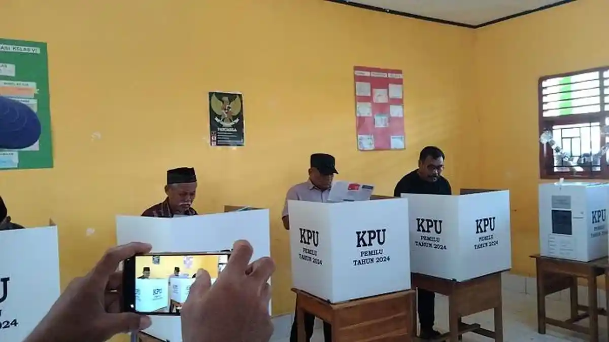 Hasil Pemungutan Suara Sementara Kendari, Capres 02 Prabowo-Gibran Raih 138 Suara TPS 009 Mandonga