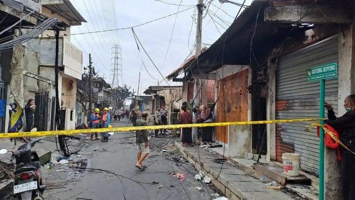 DATA Terkini Korban Kebakaran Depo Pertamina: 17 Tewas, 49 Luka Berat, 18 Hilang, 1.085 Mengungsi