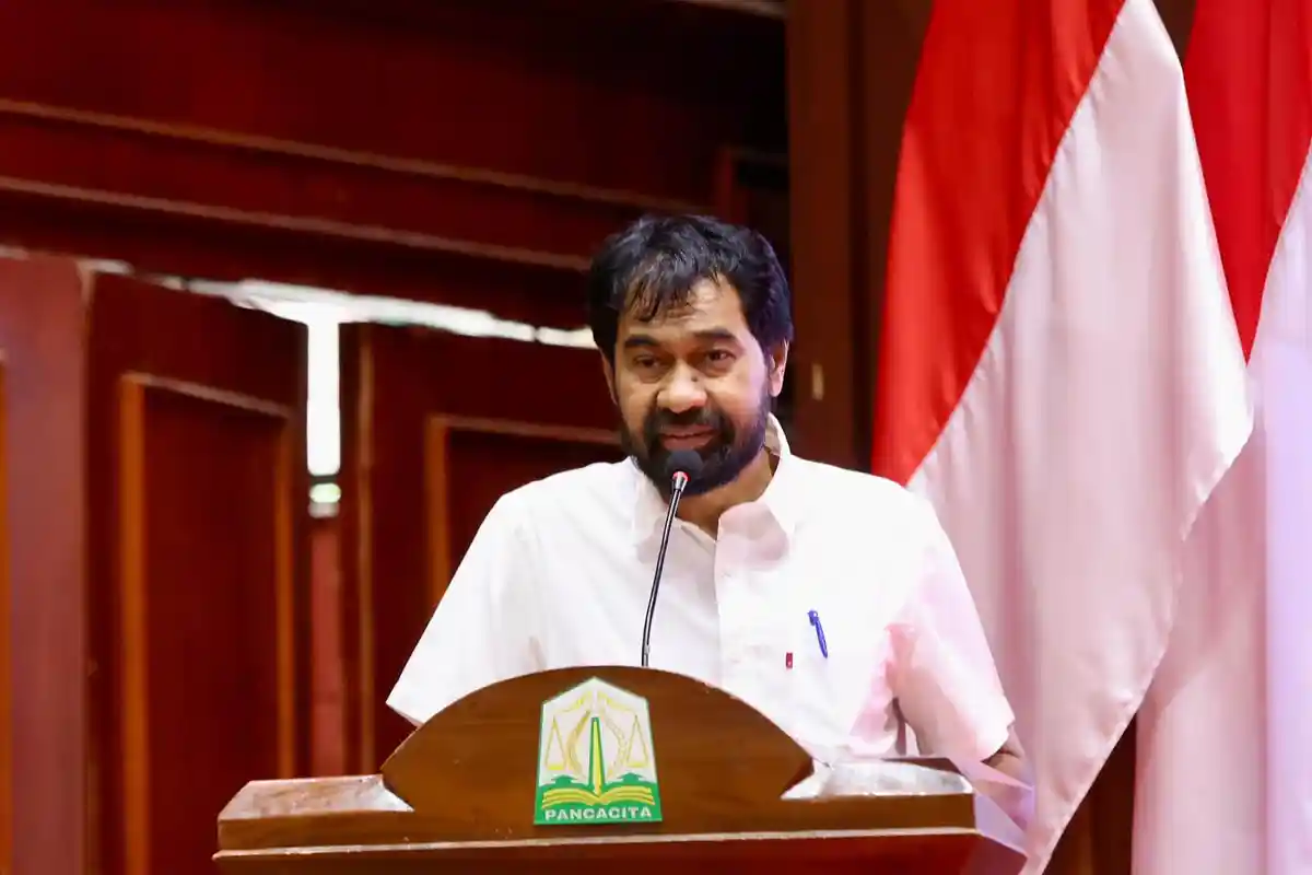 Mualem Ajak Orang Tua Antar Anak pada Hari Pertama Sekolah, ASN Tak Wajib Ikut Apel Pagi Senin Besok