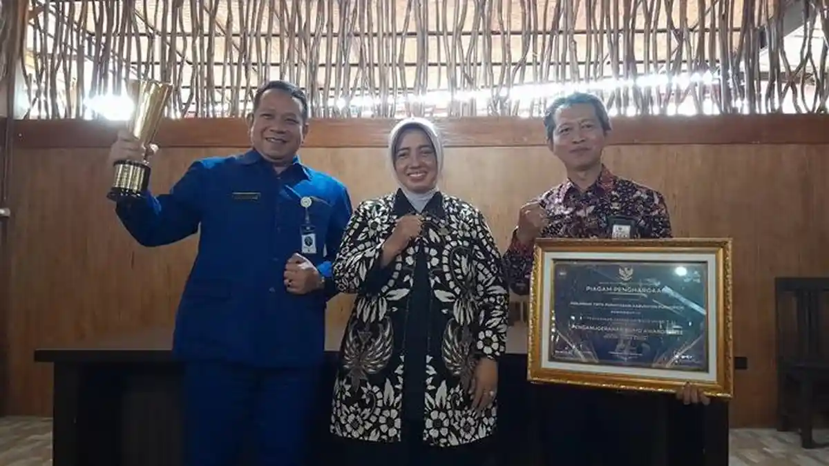 PDAM Tirta Perwitasari Purworejo Terima Penghargaan dari Kemendagri