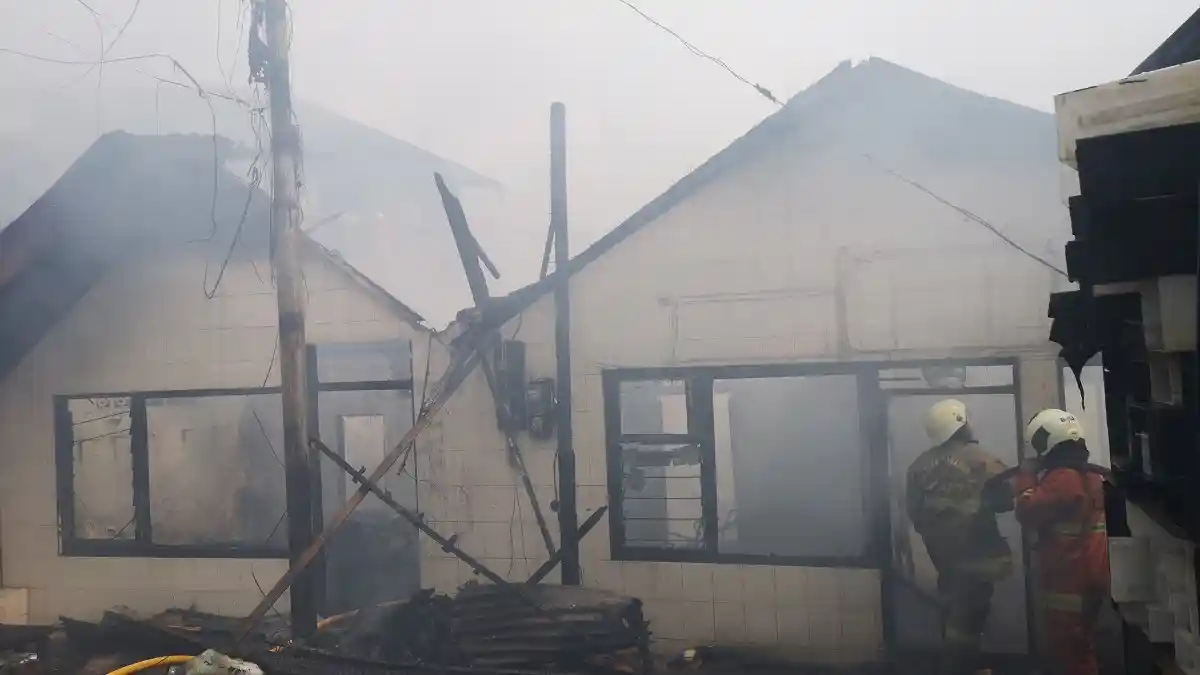 Hanguskan 4 Rumah di Kemayoran, Pemadam Turunkan 16 Unit dan 60 Personel