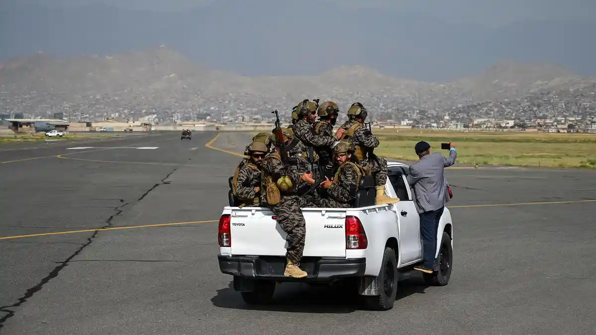 Update Konflik Afghanistan: Penolong Biden Minta Diselamatkan, AS Bantah Telantarkan Anjing di Kabul