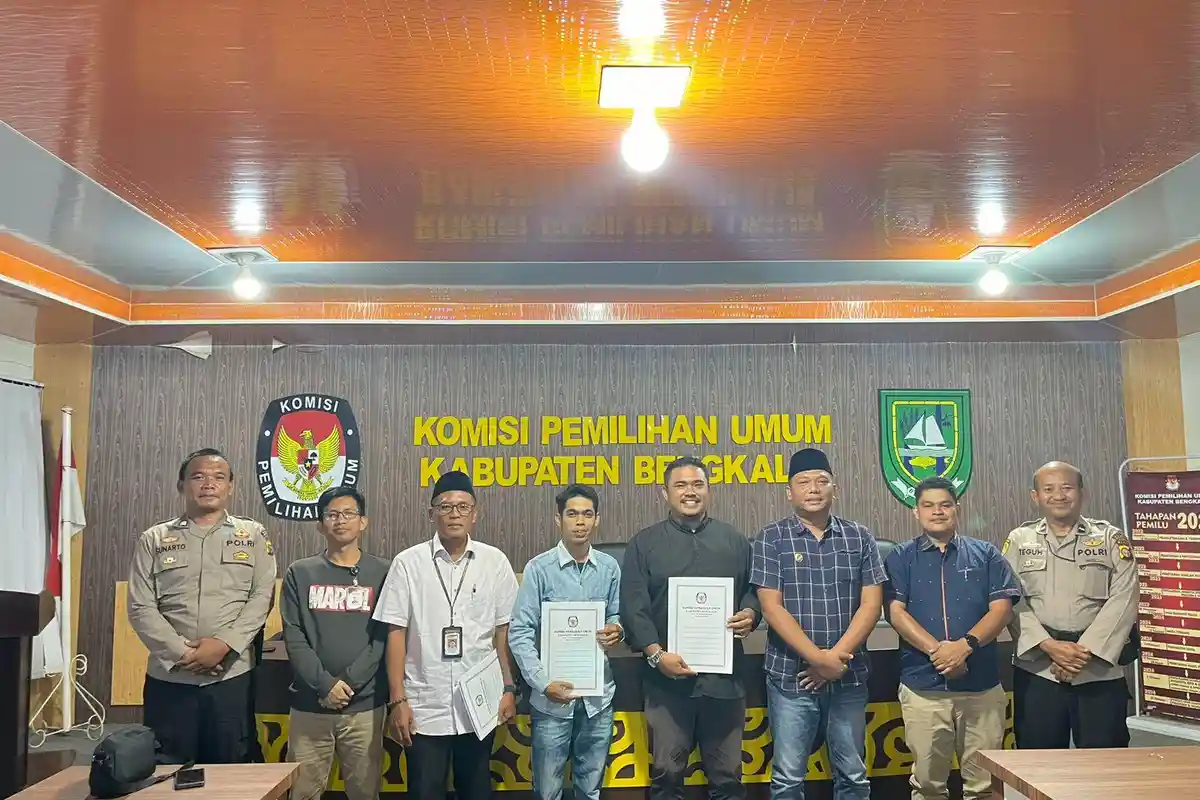 KPU Bengkalis Tetapkan Syahrial-Andika Putra dan Kasmarni-Bagus Santoso Penuhi Syarat Pendaftaran 