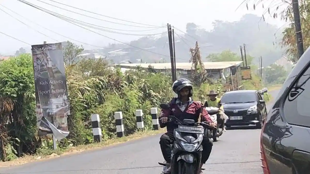 Bau & Asap TPA Supit Urang Teror Pengendara Hingga Batu