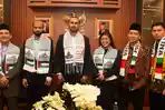 Komisi-I-DPR-RI-menerima-audiensi-warga-palestina-di-Nusantara-II-Gedung-DPR-RI.jpg
