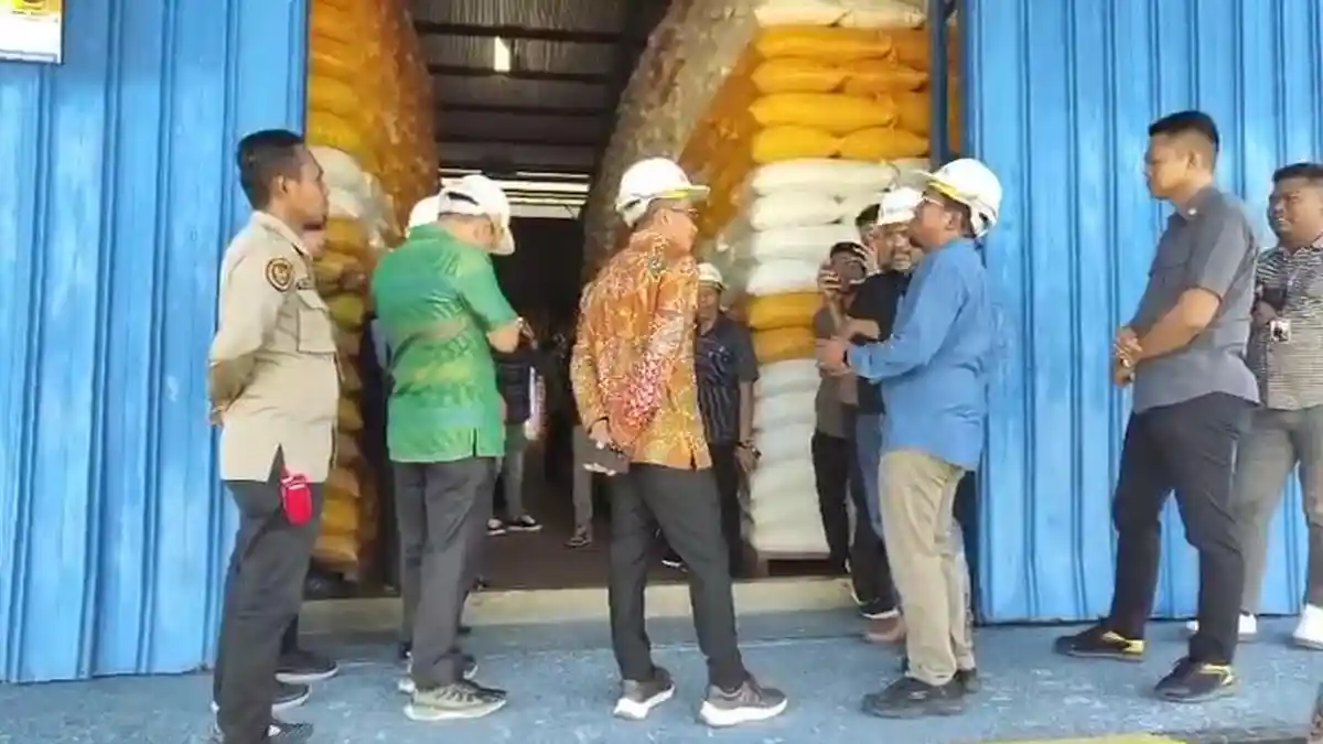 Bulog   Polman  Simpan  19 Ribu Ton Beras, Harga di Pasar  Melambung  dan Cekik  Warga