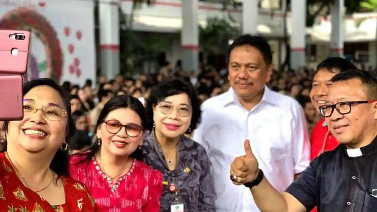Olly Hadiri Ibadah Paskah Di SMA Negeri 1 Manado