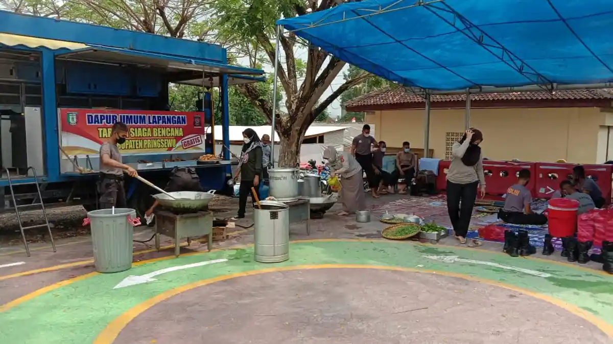 PPKM Level 4, Polres Pringsewu Lampung Buka Dapur Umum