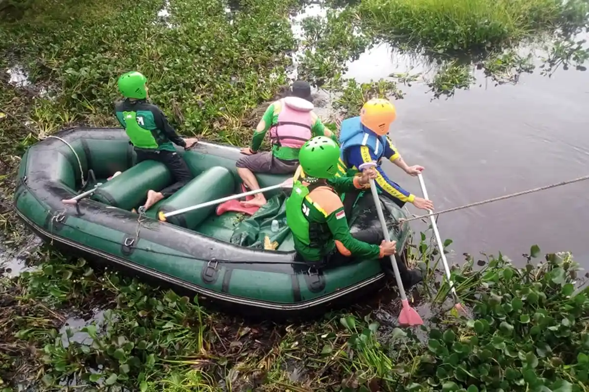 Pembersihan Eceng Gondok Masih Berlanjut di Telaga Merdada Dieng Banjarnegara, Berikut Kendalanya