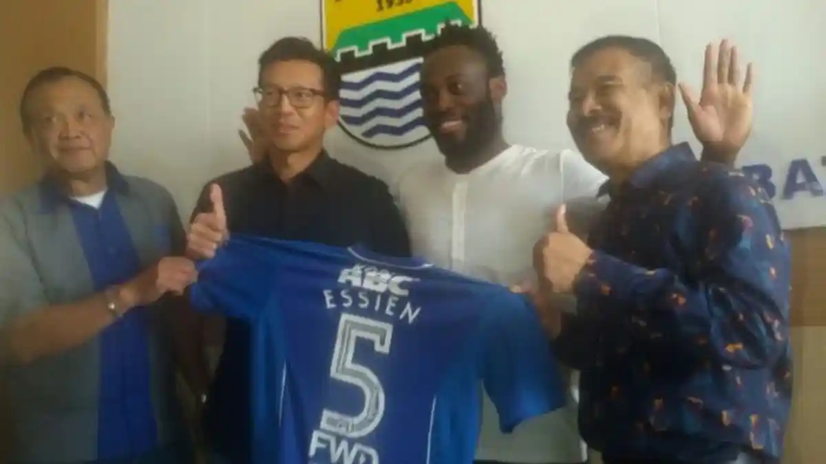 Ini yang Didapat Essien Bila Cedera Saat Membela Persib Bandung