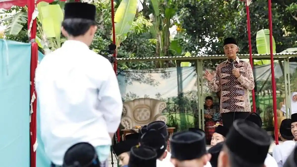 Ganjar Ajak Santri Optimalkan Keterampilan Berlandaskan Nilai Agama