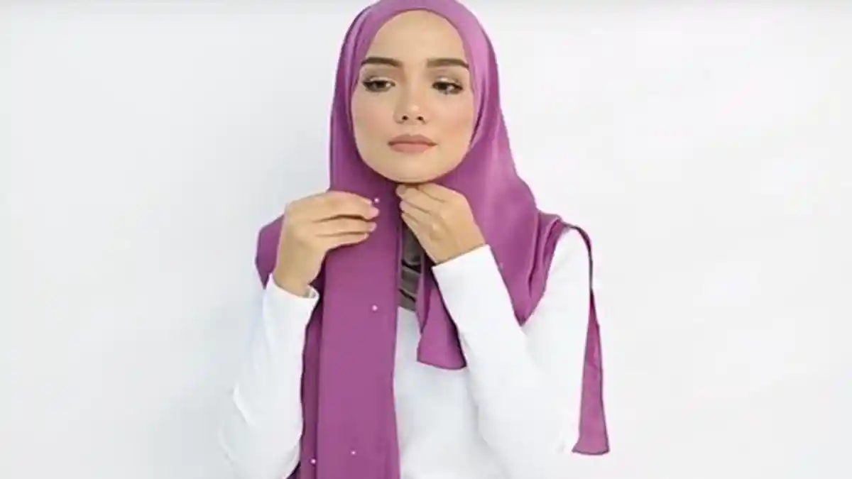 Rekomendasi Mix and Match Warna Pashmina untuk Outfit yang Kece Sehari-hari